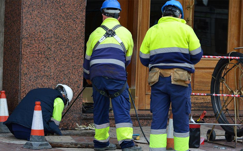 comment déboucher un lavabo Coubron